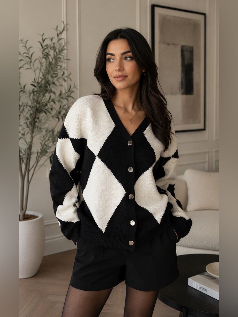 New Aleeza Paris Black & White Argyle Cardigan – Size XL